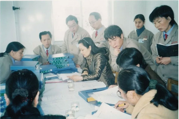 2002年一定发人废寝忘食搞认证