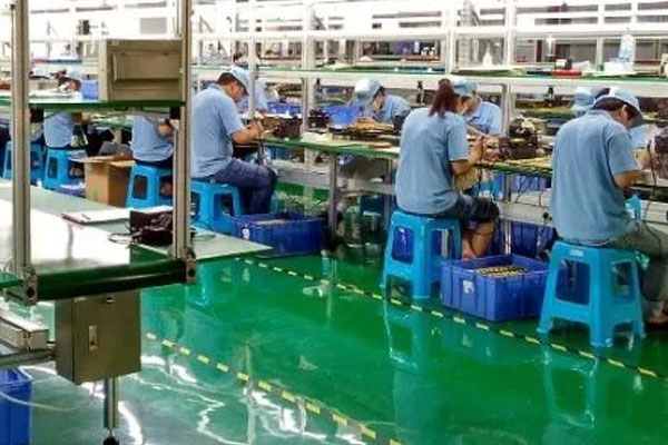 扶贫济困日,一定发集团