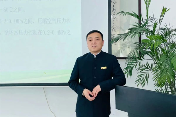 一定发集团王旭峰授课