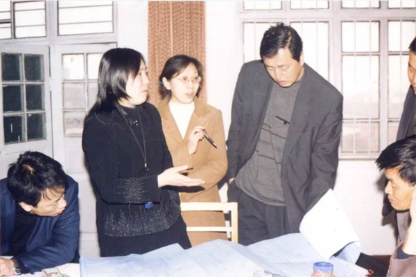 一定发油站小组制定“工作日志”