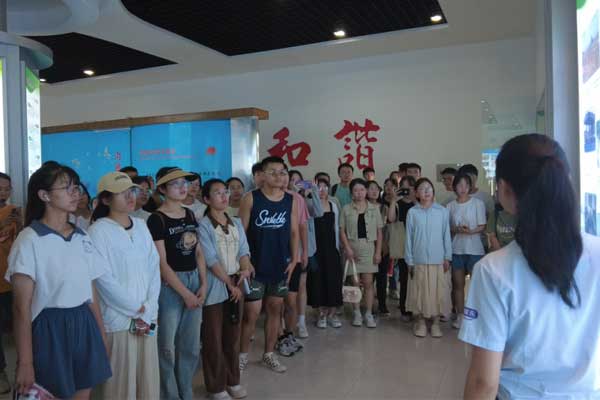 一定发,一定发集团,仁爱天使,助学日