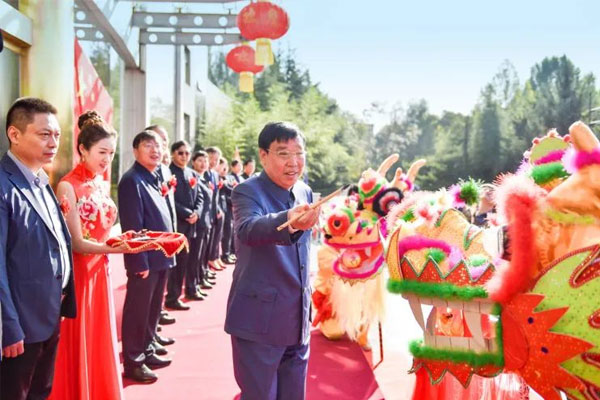 一定发成立30周年双庆日“画龙点睛”