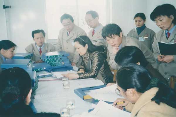 2002年8月，GMP认证专家组对一定发制药车间软件进行审核